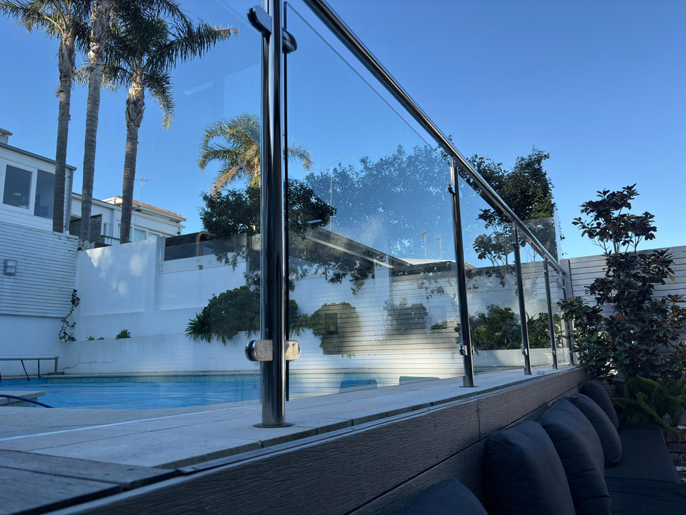 Sponge window cleaning Eastern Suburbs and Northern Beaches Sydney